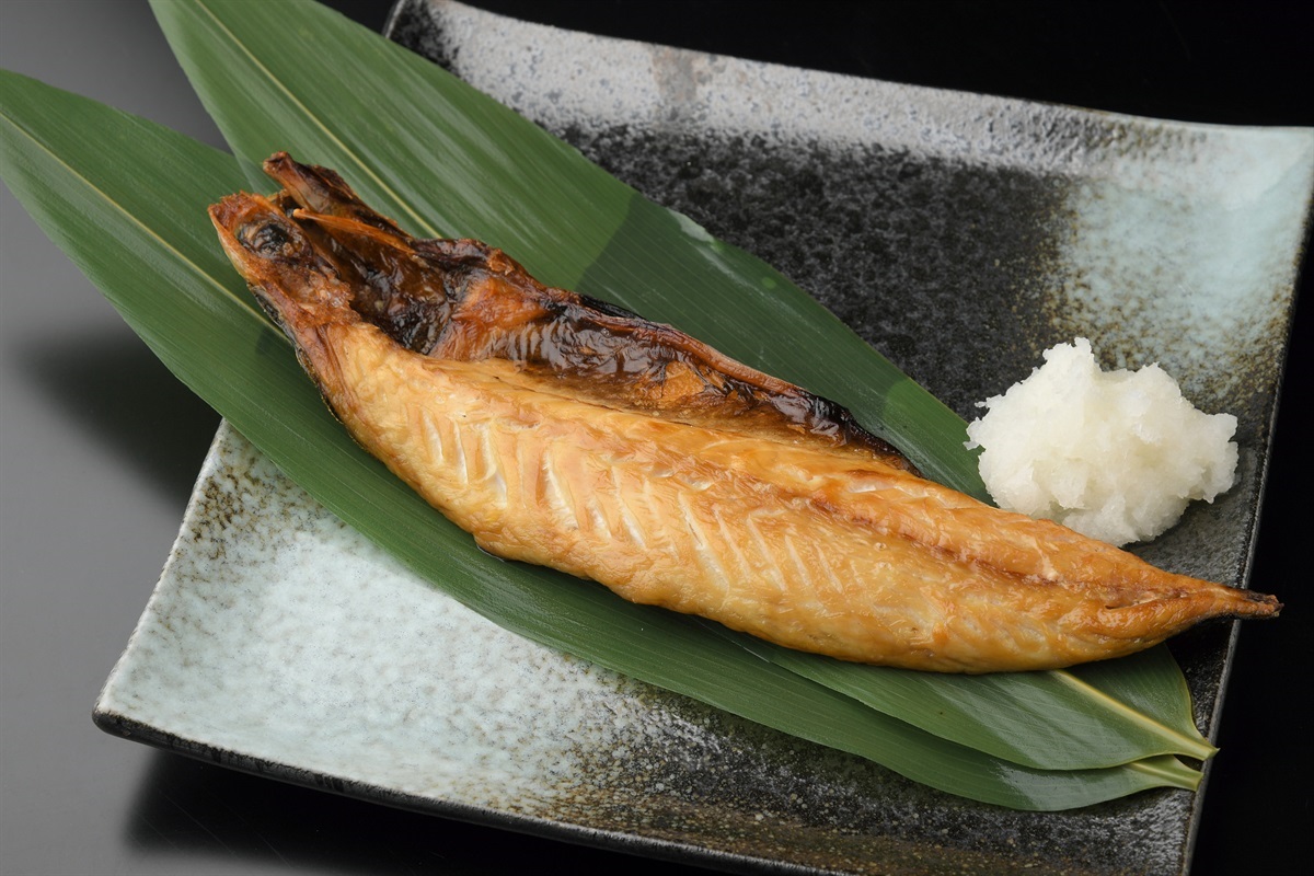 明治期 瀬戸焼 里帰り 島村製 魚型 小皿 鯉 輸出品 明治期 瀬戸焼